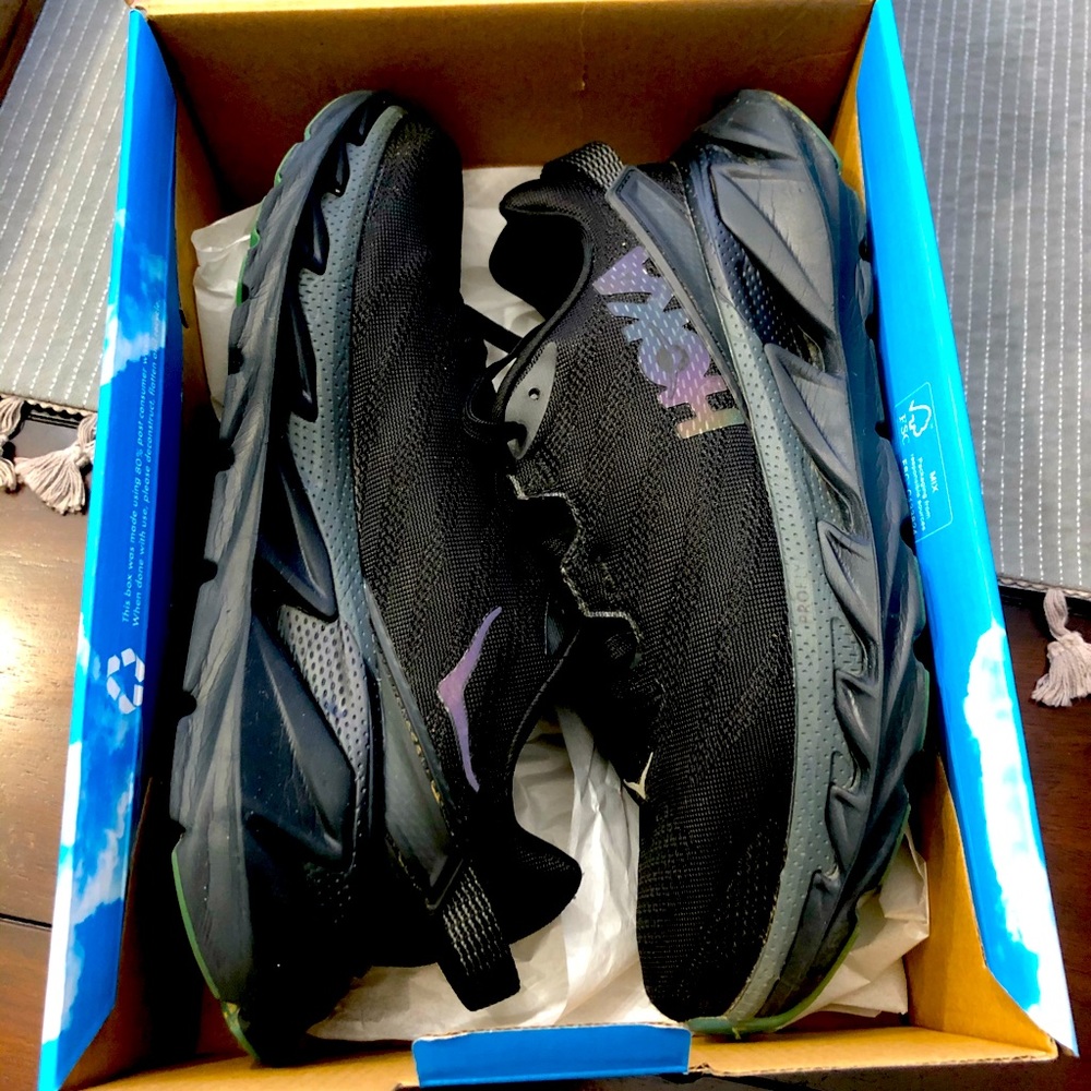 How’s One One women’s shoes
